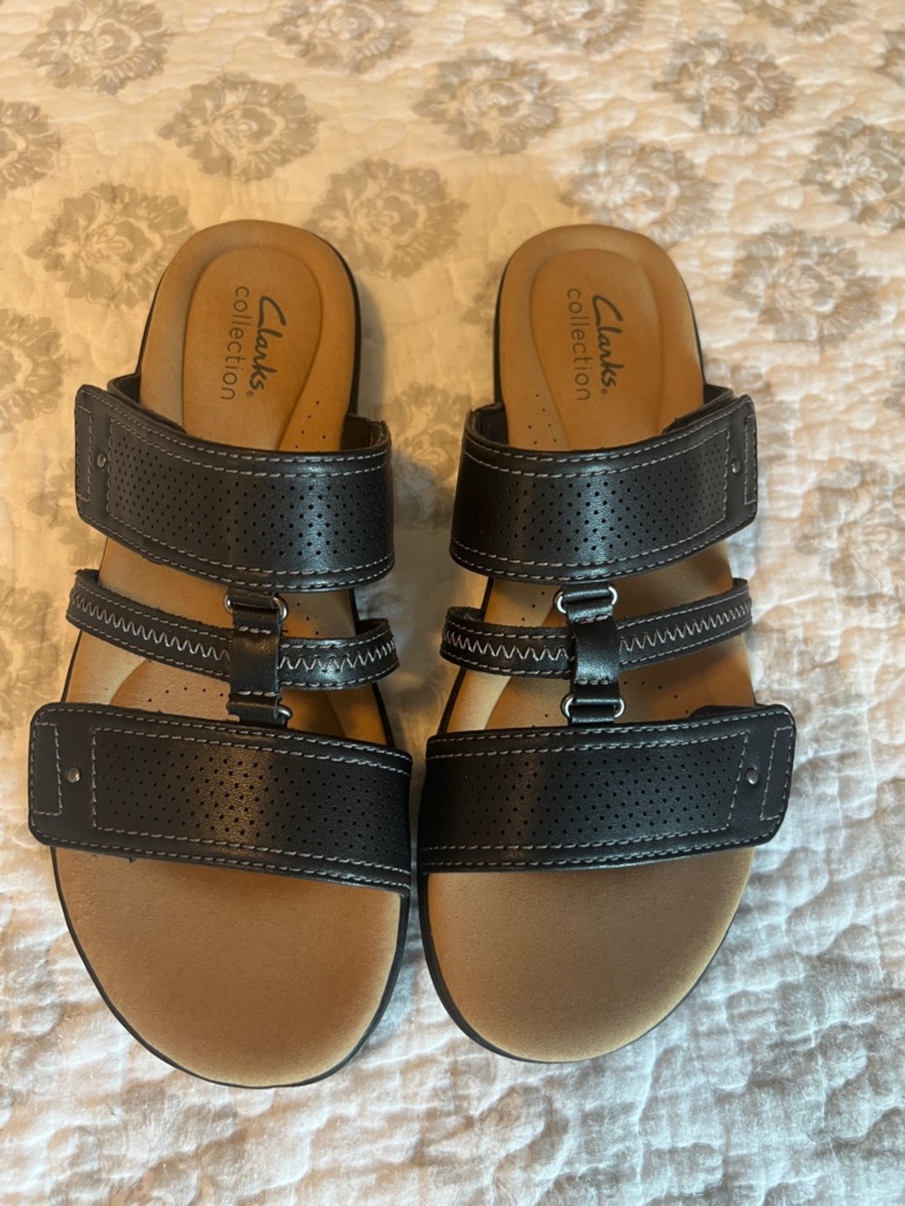 Clarks-size 8 Black Triple-Strap Slide Sandals